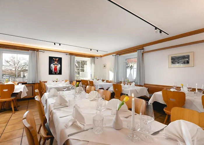 Zur Blume & Restaurant Bei Basel ゲストハウス エフリンゲン・キルヒェン